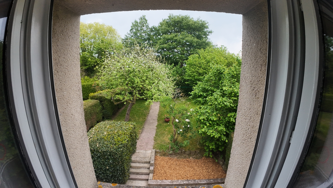 Terrasse et jardin clos